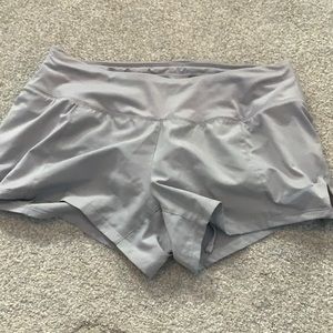 gray nike shorts size small